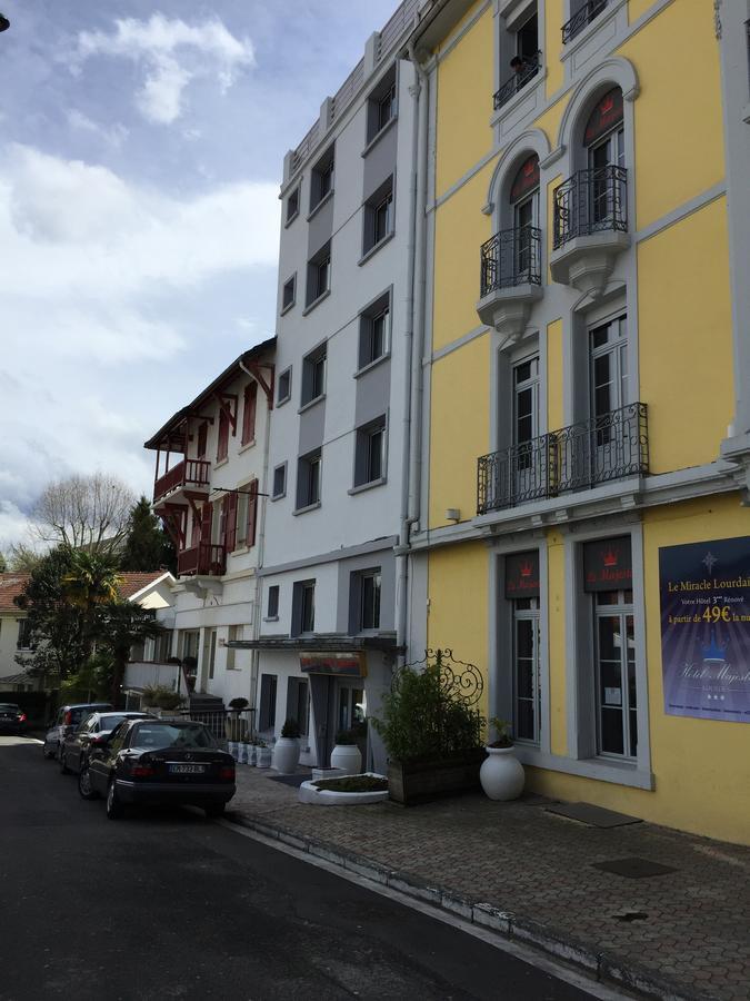 卢德 Le Petit Majestic酒店 外观 照片